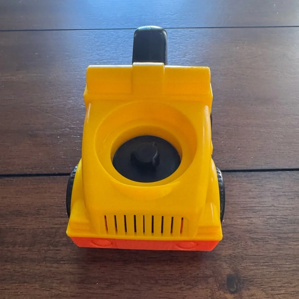 Vintage 2006 Fisher‎ Price Little People Yellow Vehicle Tow Truck Sounds Hitch